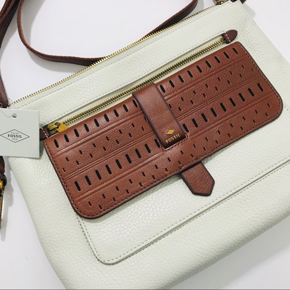 Fossil Handbags - {Fossil} Glazed Pebble Leather Medium Crossbody